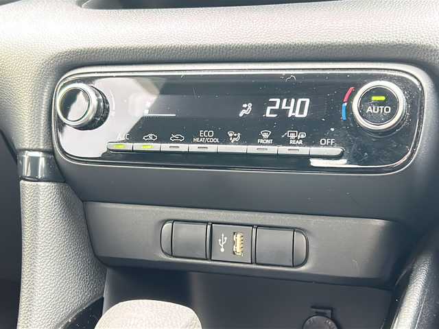 トヨタ ヤリス G 埼玉県 2020(令2)年 1.5万km シアンM 純正ナビ　/(USB/FM/AM/Bluetooth)/バックカメラ　/ドラレコ(F/R)/ワンオーナー　/ETC　/ドアバイザー　/TRC　/オートライト　/オートハイビーム　/ステアリングスイッチ　/電格ミラー　/純正フロア/ライトレベライザー/クルコン追従　/プッシュスタート　/ISOFIX /BSM/プッシュスタート/レーンキープアシスト/LEDライト/イモビライザー/スマートキー/スペアキー
