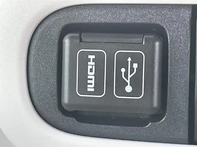 ダイハツ ムーヴ キャンバス ストライプス G ターボ 香川県 2023(令5)年 0.1万km シャイニングホワイトパール/サンドベージュメタリック 登録時走行距離1036km/純正10型ナビ【NMZN-Z73DS】/（HDMI/フルセグTV/Bluetooth/DVD/MSV/USB）/バックカメラ/純正ドライブレコーダー（ナビ連動）/レーダー探知機/両側電動スライドドア（ウェルカムオープン機能）/衝突軽減ブレーキ/レーンキープアシスト/コーナーセンサー/アダプティブクルーズコントロール/電動パーキングブレーキ/オートブレーキホールド/ステアリングスイッチ/白革調シートカバー/前席シートヒーター/ホッとカップホルダー（保温機能）/オートライト/LEDヘッドライト/LEDフォグライト/ETC/純正フロアマット/純正ドアバイザー/オート開閉機能付電動格納ミラー/ISOFIX/スマートキー/プッシュスタート