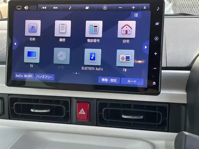 ダイハツ ムーヴ キャンバス ストライプス G ターボ 香川県 2023(令5)年 0.1万km シャイニングホワイトパール/サンドベージュメタリック 登録時走行距離1036km/純正10型ナビ【NMZN-Z73DS】/（HDMI/フルセグTV/Bluetooth/DVD/MSV/USB）/バックカメラ/純正ドライブレコーダー（ナビ連動）/レーダー探知機/両側電動スライドドア（ウェルカムオープン機能）/衝突軽減ブレーキ/レーンキープアシスト/コーナーセンサー/アダプティブクルーズコントロール/電動パーキングブレーキ/オートブレーキホールド/ステアリングスイッチ/白革調シートカバー/前席シートヒーター/ホッとカップホルダー（保温機能）/オートライト/LEDヘッドライト/LEDフォグライト/ETC/純正フロアマット/純正ドアバイザー/オート開閉機能付電動格納ミラー/ISOFIX/スマートキー/プッシュスタート