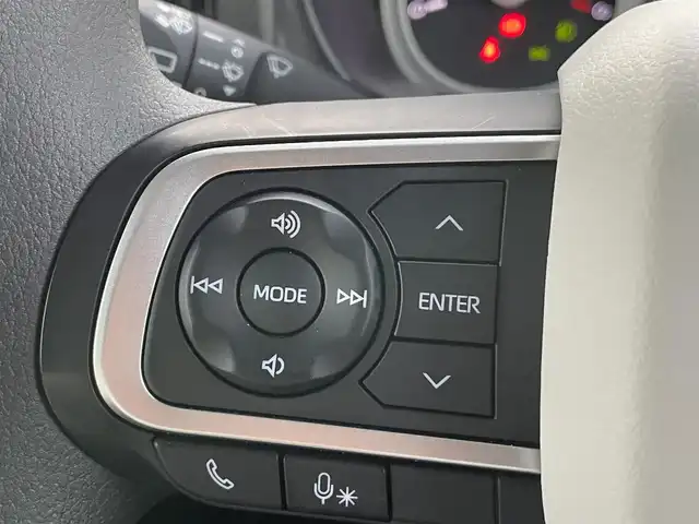 ダイハツ ムーヴ キャンバス ストライプス G ターボ 香川県 2023(令5)年 0.1万km シャイニングホワイトパール/サンドベージュメタリック 登録時走行距離1036km/純正10型ナビ【NMZN-Z73DS】/（HDMI/フルセグTV/Bluetooth/DVD/MSV/USB）/バックカメラ/純正ドライブレコーダー（ナビ連動）/レーダー探知機/両側電動スライドドア（ウェルカムオープン機能）/衝突軽減ブレーキ/レーンキープアシスト/コーナーセンサー/アダプティブクルーズコントロール/電動パーキングブレーキ/オートブレーキホールド/ステアリングスイッチ/白革調シートカバー/前席シートヒーター/ホッとカップホルダー（保温機能）/オートライト/LEDヘッドライト/LEDフォグライト/ETC/純正フロアマット/純正ドアバイザー/オート開閉機能付電動格納ミラー/ISOFIX/スマートキー/プッシュスタート