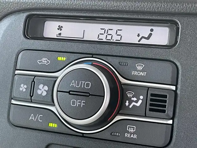 ダイハツ ムーヴ キャンバス ストライプス G ターボ 香川県 2023(令5)年 0.1万km シャイニングホワイトパール/サンドベージュメタリック 登録時走行距離1036km/純正10型ナビ【NMZN-Z73DS】/（HDMI/フルセグTV/Bluetooth/DVD/MSV/USB）/バックカメラ/純正ドライブレコーダー（ナビ連動）/レーダー探知機/両側電動スライドドア（ウェルカムオープン機能）/衝突軽減ブレーキ/レーンキープアシスト/コーナーセンサー/アダプティブクルーズコントロール/電動パーキングブレーキ/オートブレーキホールド/ステアリングスイッチ/白革調シートカバー/前席シートヒーター/ホッとカップホルダー（保温機能）/オートライト/LEDヘッドライト/LEDフォグライト/ETC/純正フロアマット/純正ドアバイザー/オート開閉機能付電動格納ミラー/ISOFIX/スマートキー/プッシュスタート