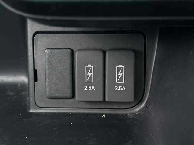 ホンダ Ｎ ＢＯＸ カスタム G EX ターボ ホンダセンシング 広島県 2019(平31)年 6.4万km クリスタルブラックパール 禁煙/ターボ/ホンダセンシング/・衝突軽減ブレーキ〈CMBS〉/・誤発進抑制機能/・後方誤発進抑制機能/・歩行者事故低減ステアリング/・路外逸脱抑制機能/・ACC〈アダプティブ・クルーズ・コントロール〉/・LKAS〈車線維持支援システム〉/・オートハイビーム/・先行車発進お知らせ機能/・標識認識機能/社外ナビ（MDV-M705）/・フルセグ/CD/DVD/Bluetooth/MSV/SD/バックカメラ/両側パワースライドドア/革巻きステアリング/パドルシフト/オートライト/ステアリングスイッチ/オートリトラミラー/ハーフレザーシート/アレルクリーンプラスシート/LEDヘッドライト/フォグランプ/前方ドライブレコーダー（DRV-N530）/スマートキー/プッシュスタート/スペアキー/ドアバイザー/純正15インチアルミホイール/W+サイド+カーテンエアバック