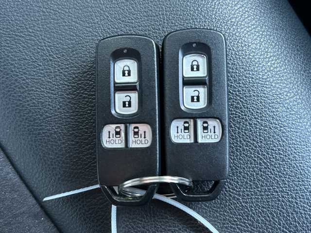 ホンダ Ｎ ＢＯＸ カスタム G EX ターボ ホンダセンシング 広島県 2019(平31)年 6.4万km クリスタルブラックパール 禁煙/ターボ/ホンダセンシング/・衝突軽減ブレーキ〈CMBS〉/・誤発進抑制機能/・後方誤発進抑制機能/・歩行者事故低減ステアリング/・路外逸脱抑制機能/・ACC〈アダプティブ・クルーズ・コントロール〉/・LKAS〈車線維持支援システム〉/・オートハイビーム/・先行車発進お知らせ機能/・標識認識機能/社外ナビ（MDV-M705）/・フルセグ/CD/DVD/Bluetooth/MSV/SD/バックカメラ/両側パワースライドドア/革巻きステアリング/パドルシフト/オートライト/ステアリングスイッチ/オートリトラミラー/ハーフレザーシート/アレルクリーンプラスシート/LEDヘッドライト/フォグランプ/前方ドライブレコーダー（DRV-N530）/スマートキー/プッシュスタート/スペアキー/ドアバイザー/純正15インチアルミホイール/W+サイド+カーテンエアバック