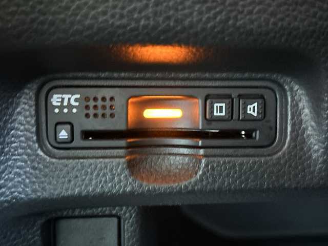 ホンダ Ｎ ＢＯＸ カスタム G EX ターボ ホンダセンシング 広島県 2019(平31)年 6.4万km クリスタルブラックパール 禁煙/ターボ/ホンダセンシング/・衝突軽減ブレーキ〈CMBS〉/・誤発進抑制機能/・後方誤発進抑制機能/・歩行者事故低減ステアリング/・路外逸脱抑制機能/・ACC〈アダプティブ・クルーズ・コントロール〉/・LKAS〈車線維持支援システム〉/・オートハイビーム/・先行車発進お知らせ機能/・標識認識機能/社外ナビ（MDV-M705）/・フルセグ/CD/DVD/Bluetooth/MSV/SD/バックカメラ/両側パワースライドドア/革巻きステアリング/パドルシフト/オートライト/ステアリングスイッチ/オートリトラミラー/ハーフレザーシート/アレルクリーンプラスシート/LEDヘッドライト/フォグランプ/前方ドライブレコーダー（DRV-N530）/スマートキー/プッシュスタート/スペアキー/ドアバイザー/純正15インチアルミホイール/W+サイド+カーテンエアバック