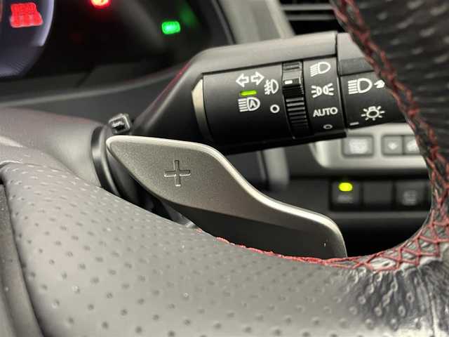 レクサス ＵＸ 250h Fスポーツ 埼玉県 2019(令1)年 4.5万km ホワイトノーヴァガラスフレーク ＴＲＤエアロ　サンルーフ　メーカナビ　パノラミックビューモニター　ＢＳＭ　ＥＴＣ２．０　ドラレコ　赤レザー　レーダークルーズ　シートヒーター　ステアリングヒーター　メモリシート　ＡＣ１００Ｖ　ＬＥＤ