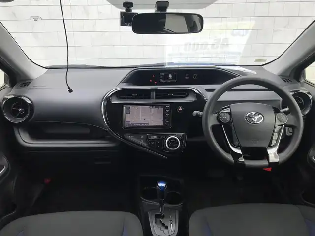 トヨタ アクア S 栃木県 2019(令1)年 14.3万km シルバーM 株)IDOMが運営する【じしゃロン小山店】の自社ローン専用車両になります。こちらは現金またはオートローンご利用時の価格です。自社ローンご希望の方は別途その旨お申付け下さい//禁煙車/ワンオーナー/純正フルセグナビ/（CD/AM/FMラジオ）/（Bluetooth)/ＥＴＣ/ステアリングスイッチ/マルチインフォメーションディスプレイ/ドライブレコーダー/電動格納ドアミラー/パワーウインドウ