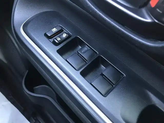 トヨタ アクア S 栃木県 2019(令1)年 14.3万km シルバーM 株)IDOMが運営する【じしゃロン小山店】の自社ローン専用車両になります。こちらは現金またはオートローンご利用時の価格です。自社ローンご希望の方は別途その旨お申付け下さい//禁煙車/ワンオーナー/純正フルセグナビ/（CD/AM/FMラジオ）/（Bluetooth)/ＥＴＣ/ステアリングスイッチ/マルチインフォメーションディスプレイ/ドライブレコーダー/電動格納ドアミラー/パワーウインドウ