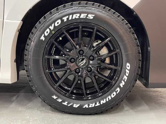 トヨタ ヴォクシー ZS 煌Ⅱ 福島県 2016(平28)年 4.4万km ホワイトパールクリスタルシャイン AIS検査済み/【2502040657】/アルパインSDナビ/フルセグ/バックカメラ/ステアリングリモコン/クルーズコントロール/両側パワスラ/フリップダウンモニター/ローダウンキット（社外）/前後ドラレコ/リアサンシェード/HKSマフラー（社外）/ツィーター/純正フロアマット/スマートキー/プッシュスタート/アイドリングストップ/プリクラッシュ/AHB/LEDヘッドライト/MIDホイール SQ27（社外）/TOYOオープンカントリーA/T　EX（社外）/TOYOTAエンブレム/ボンネットフードモール（社外）/社外パーツ取付有