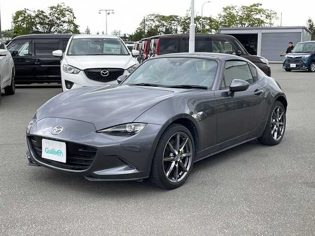 マツダ ロードスター ＲＦ VS 青森県 2017(平29)年 1.3万km マシーングレープレミアムM ・本革レザーシート/・純正ナビ/・フルセグ/・CD/DVD/AUX/USB/Bluetooth/・バックカメラ/・プッシュスタート/・スマートキー/・スペアキー1本/・純正エンジンスターター/・i-stop/・横滑り防止/・車線逸脱/・電動オープン/・MTモード付AT/・パドルシフト/・シートヒーター/・ETC/・純正フロアマット/・保証書/・取扱説明書