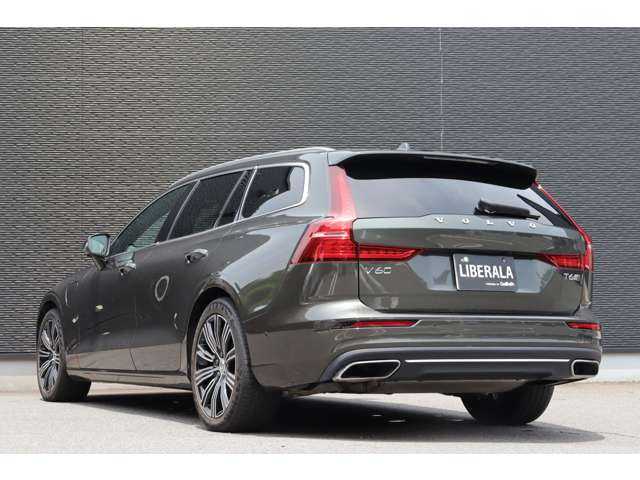 ボルボ Ｖ６０ T6 ツインEG AWD インスクリプション 大分県 2020(令2)年 2.8万km グレーＭ PHEV/保証書/取扱説明書/harman kardonスピーカー/ヘッドアップディスプレイ/City Safety/レーダークルーズコントロール/ステアリングアシスト付BLIS/レーンキープアシスト/純正ナビ/AppleCarPlay/AndroidAuto/フルセグTV/USB/BT/FM/Spotify/前席パワーシート/前席シートヒーター/エアシート/アラウンドビューカメラ/LEDヘッドライト/アクティブベンディングライト/フルアクティブハイビーム/前後ドライブレコーダー/ＥＴＣ/スマートキー/スペアキーx1