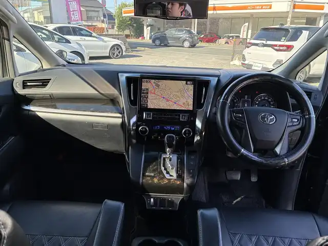 トヨタ ヴェルファイア Z 熊本県 2016(平28)年 9.3万km ブラック ALPINE専用ナビ/【フルセグTV/SD/CD/DVD/Bluetooth】/バックカメラ/ALPINEフリップダウンモニター/両側パワースライドドア/コーナーセンサー/社外20インチアルミホイール/ダウンサス/オートLEDヘッドライト/革調シートカバー/WAC/ビルトインETC/横滑り防止装置/盗難防止装置/純正フロアマット/ダブル＋サイドエアバック/プッシュスタート/スマートキー/スペアキー/三列シート/ウォークスルー/取扱説明書