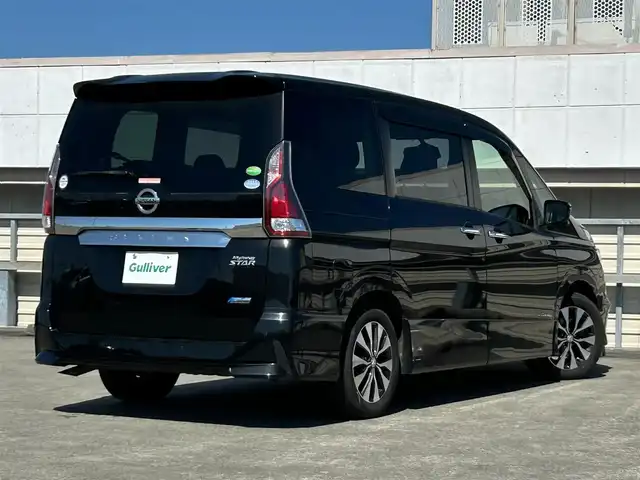 日産 セレナ ハイウェイスター Vセレクション 静岡県 2017(平29)年 6.9万km ダイヤモンドブラック エマージェンシーブレーキ/セーフティパック/純正ＳＤナビ/フルセグＴＶ/後席モニター/全周囲/ＥＴＣ/両側電動スライドドア/パーキングアシスト/プッシュスタート/コーナーセンサー/クルーズコントロール