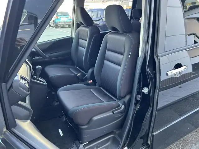 日産 セレナ ハイウェイスター Vセレクション 静岡県 2017(平29)年 6.9万km ダイヤモンドブラック エマージェンシーブレーキ/セーフティパック/純正ＳＤナビ/フルセグＴＶ/後席モニター/全周囲/ＥＴＣ/両側電動スライドドア/パーキングアシスト/プッシュスタート/コーナーセンサー/クルーズコントロール