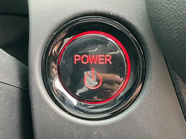 ホンダ ＺＲ－Ｖ ハイブリッド e:HEV X 静岡県 2023(令5)年 2.7万km クリスタルブラックパール エンジンスタートボタン/スマートキー/ワンオーナー/パワーステアリング/パワーウィンドウ/MTモード付AT/アイドリングストップ/オートエアコン/クルーズコントロール/全方位カメラ/ETC2.0/USB入力端子/純正ナビ（BT.フルセグ）/ドライブレコーダー前後/電動リアゲート/純正フロアマット/純正アルミホイール/ABS/横滑り防止装置/コーナーセンサー前後/レーンキープアシスト/オートライト/オートマチックハイビーム/ダウンヒルアシストコントロール/LEDヘッドライト/Wプラスサイドエアバック/カーテンエアバック/Honda SENSING/ブラインドスポットインフォメーション/後退出庫サポート/マルチビューカメラシステム/Honda CONNECTディスプレー＋ETC2.0車載器＋ワイヤレス充電器/パワーテールゲート(予約クローズ機能付)