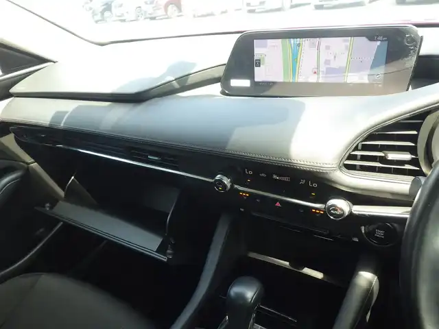 マツダ マツダ３セダン 20S プロアクティブ ツーリングS 千葉県 2022(令4)年 3.4万km ソウルレッドクリスタルM i-ACTIVSENSE/・スマートブレーキサポート/・ブラインドスポットモニタリング/・レーンキープ・アシスト・システム/アクティブ・ドライビング・ディスプレイ/純正SDナビ/地デジTV/【DVD/CD再生機能　Bluetooth接続】/360°ビュー・モニター/リバース連動ドアミラー（左）/革巻きステアリング/ステアリングスイッチ/ドライブレコーダー（前後撮影）/ETC/LEDヘッドライト/ウインカーミラー/コーナーセンサー/純正18インチアルミホイル/サイド/カーテンエアバッグ/アドバンストキーレスエントリー