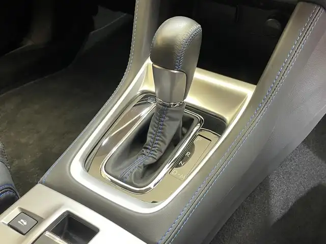 スバル レヴォーグ 1．6GT－S アイサイト 岩手県 2015(平27)年 1.7万km ピュアレッド ワンオーナー/４WD/ターボ/本革シート/STIスポイラー/STIフレキシブルタワーバー/ビルシュタインダンパー/SYMSレーシングマフラー/Blitzスロットコントローラー/パドルシフト/前席パワーシート（運転席メモリ機能付き）/前席シートヒーター/アイサイトVer.3/アドバンスドセイフティパッケージ/全車速追従機能付きクルーズコントロール/アクティブレーンキープ/プリクラッシュブレーキ/コーナーセンサー/リヤビークルディテクション/バック・サイドモニター/純正Panasonicナビ/（CD/DVD/フルセグ/SD/USB/AUX/Bluetooth）/ステアリングスイッチ/ETC/ドライブレコーダー/LEDヘッドランプ/フロント・リヤフォグランプ/純正18インチアルミホイール