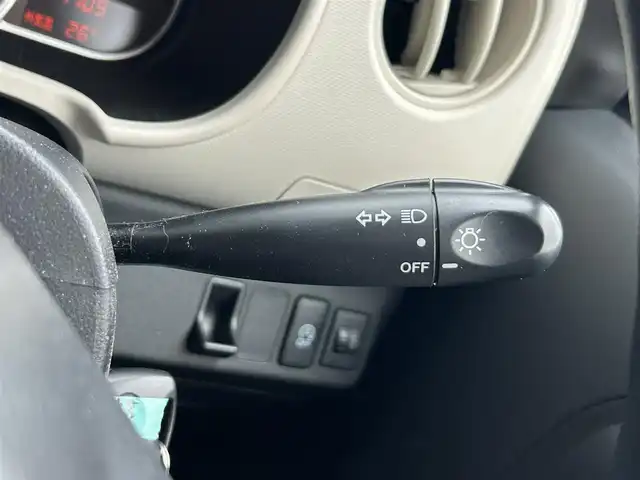 ダイハツ ミラ ココア L 静岡県 2017(平29)年 1.9万km ムースピンクパール ストラーダメモリーナビ/ワンセグＴＶ/ＢＴオーディオ/ＣＤ再生/ＥＴＣ/アイドリングストップ/ベンチシート/純正フロアマット/キーレスエントリー/ハロゲンヘッドライト/ドアバイザー/パワーウィンドウ