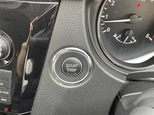 日産 エクストレイル 20Xtt エマージェンシーブレーキ 愛知県 2017(平29)年 5.6万km スチールブルー /ワンオーナー//禁煙車//アラウンドビューモニター//バック/サイド/フロント/全周囲カメラ//純正前方ドライブレコーダー//純正メーカーオプションナビ//フルセグTV/CD/DVD/BT/USB/AUX//ビルトインETC//クルーズコントロール//ソナー//レーンアシスト//横滑り防止装置//衝突軽減ブレーキ//ヒルディセントコントロール//運転支援システム//4WD　MODEスイッチ//ECOスイッチ//マルチインフォメーションディスプレイ//アイドリングストップ//プッシュスタート//オートリトラクタブルウィンカーミラー//電動リアゲート//純正18インチアルミホイール//純正フロアマット//純正ドアバイザー//純正オートLEDヘッドライト//フロントフォグランプ//シートヒーター(D/N)//ドアミラーヒーター//革巻きステアリング//ステアリングスイッチ//イモビライザー//ラゲッジボード//スペアタイヤ//ISOFIX//照明付バニティミラー//防眩ミラー//スマートキー//スペアキー×1//保証書/取扱説明書/ナビ説明書//ディーラー記録簿(H29.30.R5)