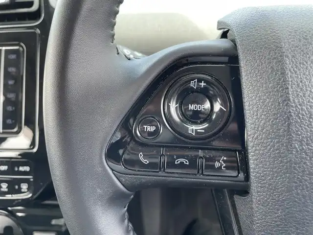 トヨタ プリウス S 茨城県 2020(令2)年 1.9万km ホワイトパールクリスタルシャイン 純正ナビ/【AM・FM・ＣＤ・ＤＶＤ・ＴＶ・ＳＤ・ＢＴ】/サンルーフ/モデリスタエアロ/レーダークルコン/Ｂカメラ/ステリモ/オートライト/オートハイビーム/Fフォグ/LEDライト/純正フロアマット/社外アルミホイール/純正アルミホイール積み込み/横滑り防止装置/レーンキープアシストコントロール/衝突被害軽減システム/プッシュスタート/スマートキー