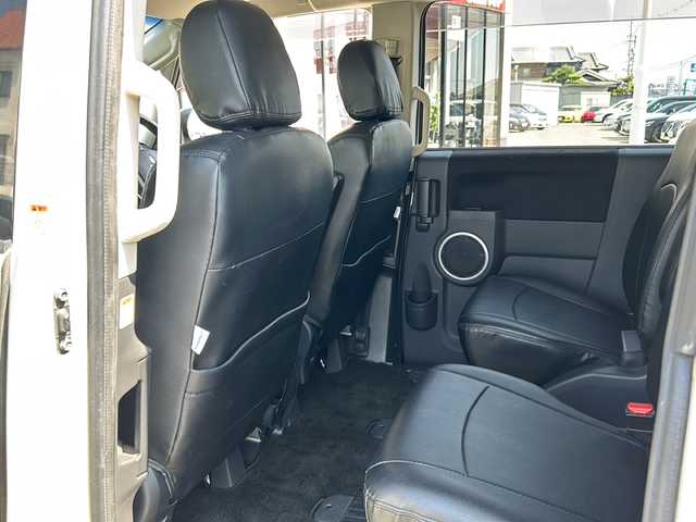 三菱 デリカＤ：５ D－Power package 大阪府 2017(平29)年 7万km ウォームホワイトパール ７人乗り　４ＷＤ　両側パワースライドドア　前席シートヒーター　社外アルミホイール　社外ナビ　バックカメラ　フルセグＴＶ　Ｂｌｕｅｔｏｏｔｈ　ＣＤ／ＤＶＤ　ＥＴＣ　グッドリッチ　パドルシフト　ＨＩＤライト/７人乗り/４ＷＤ/両側パワースライド/ディーゼル車/ターボ/前席シートヒーター/社外アルミホイール/社外ナビ/フルセグＴＶ/Bluetooth/ＣＤ／ＤＶＤ/ＥＴＣ/HIDヘッドライト/オートライト/取扱説明書/保証書