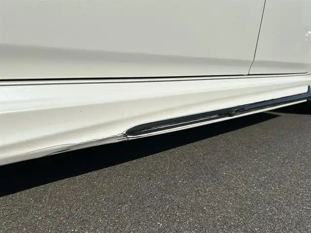 トヨタ クラウン ハイブリッド RS アドバンス 岡山県 2020(令2)年 8.5万km ホワイトパールクリスタルシャイン 登録時走行距離84859km/純正12.3インチナビ/フルセグTV/(AM.FM.CD.DVD.TV.BT)/フルエアロ/アラウンドビューモニター/バックカメラ/ドライブレコーダー/ETC2.0/パーキングアシスト/AC100V/エアシート/シートヒーター/レーダークルーズコントロール/レーンキープアシスト/クリアランスソナー/オートマチックハイビーム/18インチ社外AW/純正フロアマット