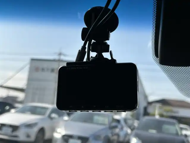 トヨタ クラウン ハイブリッド RS アドバンス 岡山県 2020(令2)年 8.5万km ホワイトパールクリスタルシャイン 登録時走行距離84859km/純正12.3インチナビ/フルセグTV/(AM.FM.CD.DVD.TV.BT)/フルエアロ/アラウンドビューモニター/バックカメラ/ドライブレコーダー/ETC2.0/パーキングアシスト/AC100V/エアシート/シートヒーター/レーダークルーズコントロール/レーンキープアシスト/クリアランスソナー/オートマチックハイビーム/18インチ社外AW/純正フロアマット