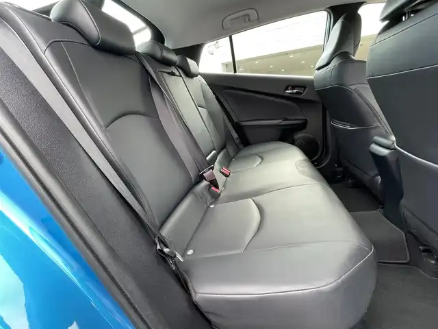 トヨタ プリウス Sツーリングセレクション 茨城県 2019(平31)年 4.9万km ブルーM 純正SDナビ/　　BT/CD/DVD/フルセグ/バックカメラ/アダプティブクルーズコントロール/LEDオートライト/オートマチックハイビーム/レザーシート/シートヒーター/純正17インチアルミホイール/コーナーセンサー/ETC2.0/スマートキー