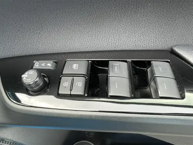 トヨタ プリウス Sツーリングセレクション 茨城県 2019(平31)年 4.9万km ブルーM 純正SDナビ/　　BT/CD/DVD/フルセグ/バックカメラ/アダプティブクルーズコントロール/LEDオートライト/オートマチックハイビーム/レザーシート/シートヒーター/純正17インチアルミホイール/コーナーセンサー/ETC2.0/スマートキー