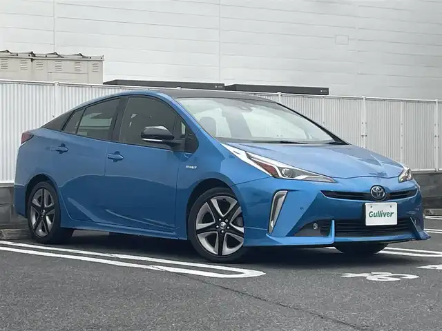 トヨタ プリウス Sツーリングセレクション 群馬県 2019(平31)年 4.9万km ブルーM トヨタセーフティセンス/・衝突軽減ブレーキシステム/・レーンキープアシスト/・レーダークルーズコントロール/・プリクラッシュセーフティ/純正SDナビゲーション/（CD/DVD/SD/BT/フルセグTV）/バックカメラ/ビルトインETC2.0/合皮シート/クリアランスソナー/前席シートヒーター/ステアリングスイッチ/LEDヘッドライト/フォグライト/電格ミラー/純正フロアマット/純正17インチアルミホイール