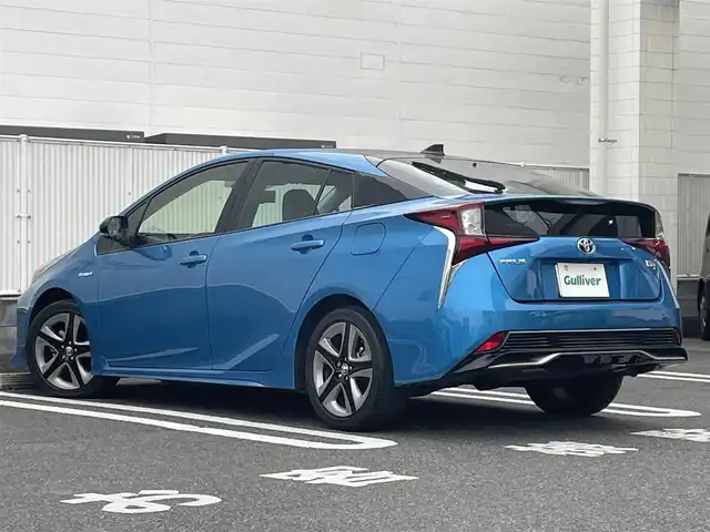 トヨタ プリウス Sツーリングセレクション 群馬県 2019(平31)年 4.9万km ブルーM トヨタセーフティセンス/・衝突軽減ブレーキシステム/・レーンキープアシスト/・レーダークルーズコントロール/・プリクラッシュセーフティ/純正SDナビゲーション/（CD/DVD/SD/BT/フルセグTV）/バックカメラ/ビルトインETC2.0/合皮シート/クリアランスソナー/前席シートヒーター/ステアリングスイッチ/LEDヘッドライト/フォグライト/電格ミラー/純正フロアマット/純正17インチアルミホイール