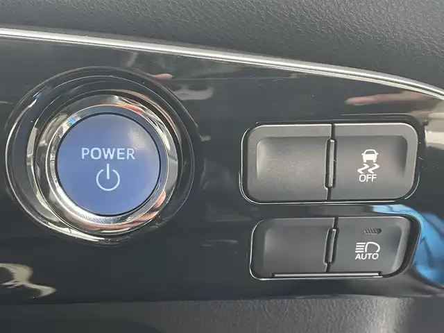 トヨタ プリウス Sツーリングセレクション 群馬県 2019(平31)年 4.9万km ブルーM トヨタセーフティセンス/・衝突軽減ブレーキシステム/・レーンキープアシスト/・レーダークルーズコントロール/・プリクラッシュセーフティ/純正SDナビゲーション/（CD/DVD/SD/BT/フルセグTV）/バックカメラ/ビルトインETC2.0/合皮シート/クリアランスソナー/前席シートヒーター/ステアリングスイッチ/LEDヘッドライト/フォグライト/電格ミラー/純正フロアマット/純正17インチアルミホイール