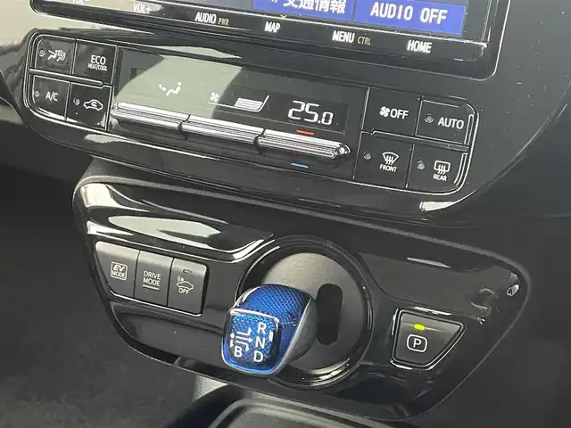 トヨタ プリウス Sツーリングセレクション 群馬県 2019(平31)年 4.9万km ブルーM トヨタセーフティセンス/・衝突軽減ブレーキシステム/・レーンキープアシスト/・レーダークルーズコントロール/・プリクラッシュセーフティ/純正SDナビゲーション/（CD/DVD/SD/BT/フルセグTV）/バックカメラ/ビルトインETC2.0/合皮シート/クリアランスソナー/前席シートヒーター/ステアリングスイッチ/LEDヘッドライト/フォグライト/電格ミラー/純正フロアマット/純正17インチアルミホイール