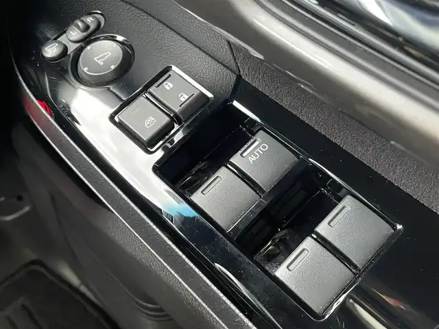 ホンダ Ｎ ＢＯＸ カスタム L スタイル+ブラック 千葉県 2022(令4)年 5.4万km クリスタルブラックパール 9インチSDナビ【MDV-M908HDL】/・CD/DVD/MSV/Bluetooth/フルセグ/バックカメラ/両側パワースライドドア/HONDA SENSING/・アダプティブクルーズコントロール/・衝突軽減ブレーキ/・車線維持支援システム/・誤発進抑制機能/・先行車発進お知らせ機能/・オートハイビーム/・標識認識機能/前席シートヒーター/コーナーセンサー/スマートキー×2/社外前後ドライブレコーダー【TZ-D215W】/ETC/純正LEDヘッドライト/フォグランプ/専用ブラック14インチアルミホイール/ヘッドライトレベライザー/本革巻きステアリング/サイド＆カーテンエアバッグ