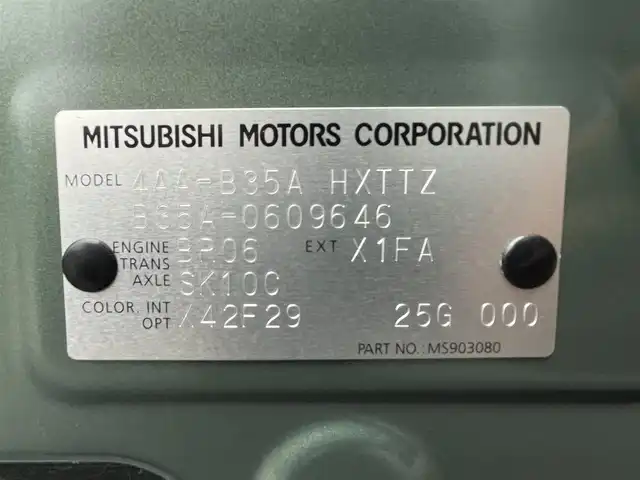 三菱 デリカミニ T プレミアム 千葉県 2025(令7)年 0.1千km 緑Ⅱ 届出済未使用車/衝突軽減ブレーキ/全方位カメラ/両側パワースライドドア/純正ディスプレイオーディオ/ハーフレザーシート/シートヒーター/コーナーセンサー/ＬＥＤヘッドライト/オートライト