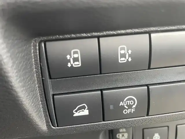 三菱 デリカミニ T プレミアム 千葉県 2025(令7)年 0.1千km 緑Ⅱ 届出済未使用車/衝突軽減ブレーキ/全方位カメラ/両側パワースライドドア/純正ディスプレイオーディオ/ハーフレザーシート/シートヒーター/コーナーセンサー/ＬＥＤヘッドライト/オートライト