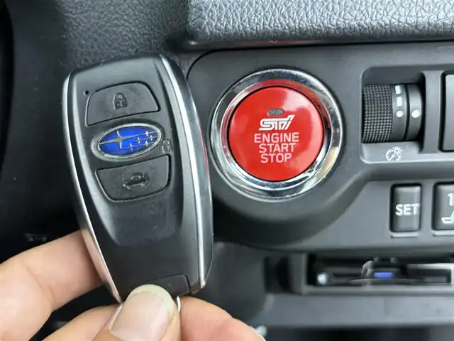スバル ＷＲＸ Ｓ４ 2．0GT‐S アイサイト 群馬県 2018(平30)年 9.1万km クリスタルホワイトP STIフルエアロ/（フロント/サイド/リア/リアアンダー）/－－－－－－－－－－－－－－－－/純正8インチSDナビ/（フルセグTV/BT/SD/CD/DVD/AM/FM）/－－－－－－－－－－－－－－－－/ＳＴＩフロント／サイド／リアエアロ　純正８インチナビ　バック／サイド／フロントカメラ　ＢＳＭ　レザーシート　シートヒーター　前席パワーシート　Ｄ席シートメモリー　アイサイト　ＥＴＣ　４ＷＤ　禁煙車