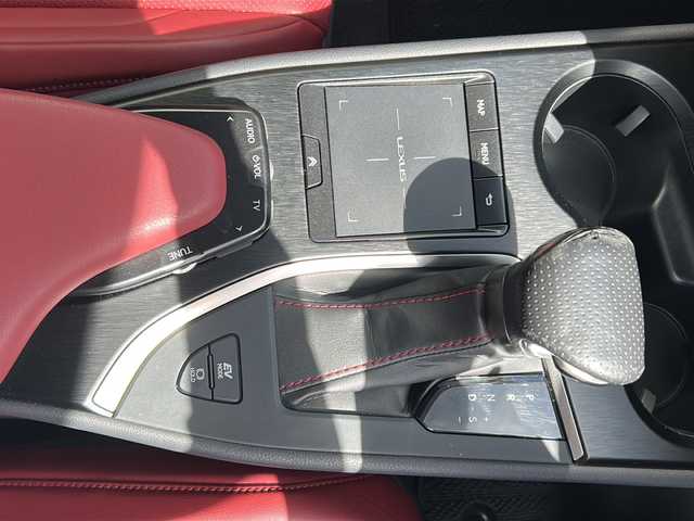レクサス ＵＸ 250h Fスポーツ 香川県 2019(平31)年 8万km ソニックチタニウム 純正ナビ/フルセグＴＶ/３眼ＬＥＤヘッドライト/レーダークルーズ/全方位カメラ/パワーバックドア/シートヒーター/レザーシート/シートヒーター/BSM/ステアリングヒーター/コーナーセンサー
