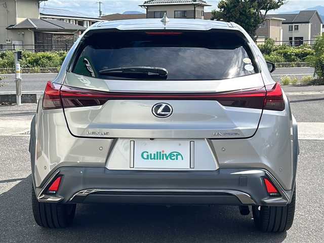レクサス ＵＸ 250h Fスポーツ 香川県 2019(平31)年 8万km ソニックチタニウム 純正ナビ/フルセグＴＶ/３眼ＬＥＤヘッドライト/レーダークルーズ/全方位カメラ/パワーバックドア/シートヒーター/レザーシート/シートヒーター/BSM/ステアリングヒーター/コーナーセンサー