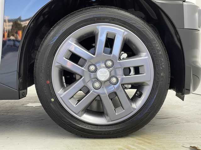 三菱 デリカミニ T プレミアム 茨城県 2025(令7)年 0.1千km アメジストブラック/シルキーホワイト 届出済未使用車　純正９インチディスプレイオーディオ　衝突軽減ブレーキ　マイパイロット　レーダークルーズコントロール　レーンキープアシスト　全周囲カメラ　両側電動スライドドア　前席シートヒーター　