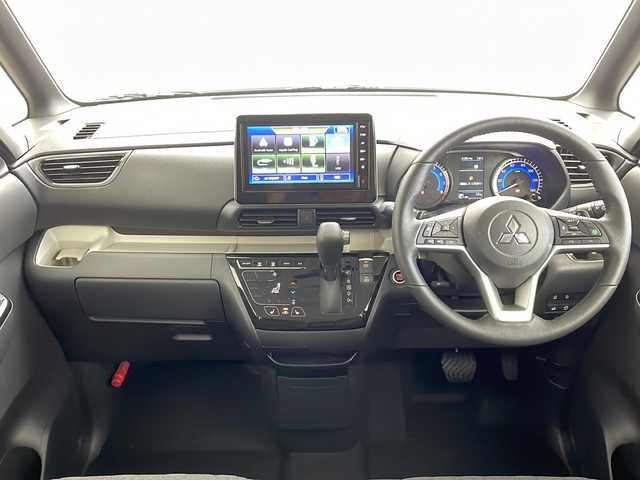 三菱 デリカミニ T プレミアム 茨城県 2025(令7)年 0.1千km アメジストブラック/シルキーホワイト 届出済未使用車　純正９インチディスプレイオーディオ　衝突軽減ブレーキ　マイパイロット　レーダークルーズコントロール　レーンキープアシスト　全周囲カメラ　両側電動スライドドア　前席シートヒーター　