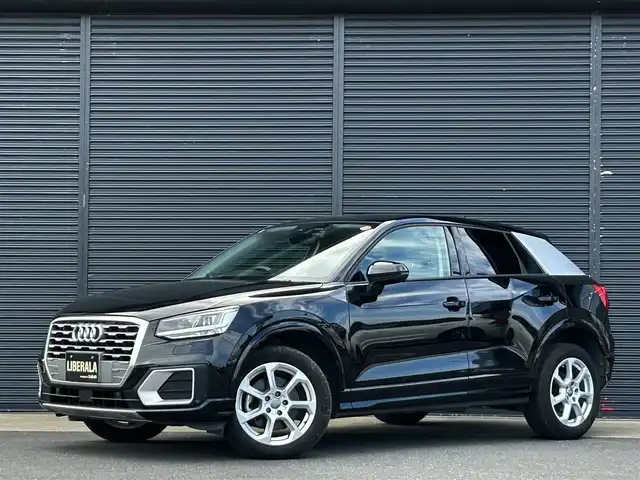 アウディ Ｑ２ ハッシュタグ アニバーサリーリミテッド 茨城県 2018(平30)年 3.6万km ミトスブラックメタリック 特別仕様車 /アシスタンスP /ACC /バ-チャルCP /アウディプレセンス /レーンアシスト /サイドアシスト /7スポークローターデザイン17インチAW /専用レッド/ブラックスポーツシート /デコラティブパネルレッド /ナビ /TV /LED /ETC/禁煙車