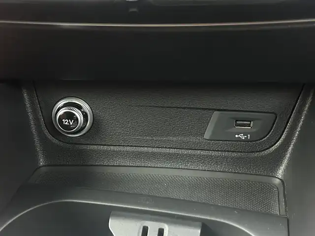 アウディ Ｑ２ ハッシュタグ アニバーサリーリミテッド 茨城県 2018(平30)年 3.6万km ミトスブラックメタリック 特別仕様車 /アシスタンスP /ACC /バ-チャルCP /アウディプレセンス /レーンアシスト /サイドアシスト /7スポークローターデザイン17インチAW /専用レッド/ブラックスポーツシート /デコラティブパネルレッド /ナビ /TV /LED /ETC/禁煙車