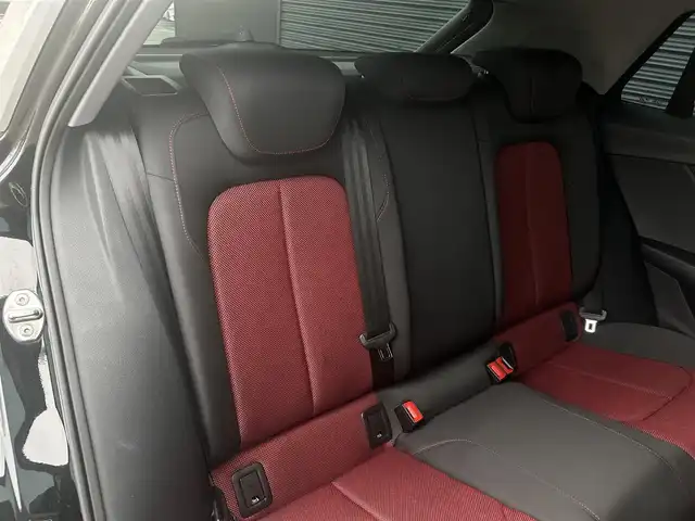 アウディ Ｑ２ ハッシュタグ アニバーサリーリミテッド 茨城県 2018(平30)年 3.6万km ミトスブラックメタリック 特別仕様車 /アシスタンスP /ACC /バ-チャルCP /アウディプレセンス /レーンアシスト /サイドアシスト /7スポークローターデザイン17インチAW /専用レッド/ブラックスポーツシート /デコラティブパネルレッド /ナビ /TV /LED /ETC/禁煙車