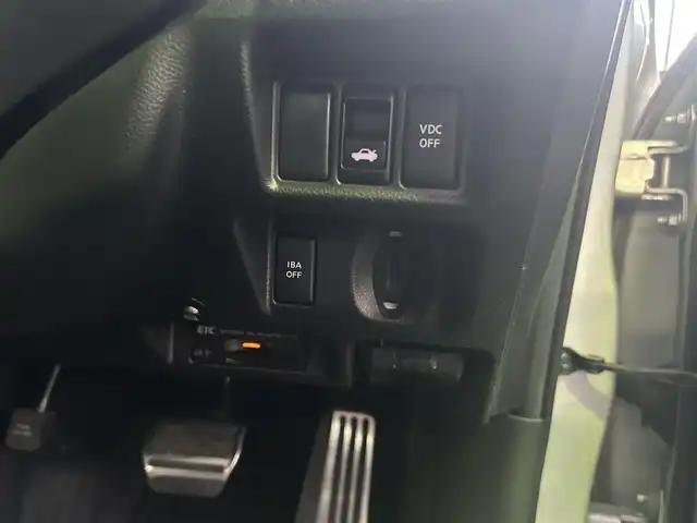 日産 スカイライン 250GT 神奈川県 2010(平22)年 9.2万km ブリリアントシルバー HDDナビ/フルセグテレビ/バックカメラ/プッシュスタート/ドアバイザー/ETC/スタッドレスタイヤ4本/前席パワーシート