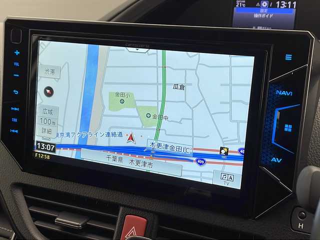 トヨタ エスクァイア Gi プレミアムパッケージ ブラックテーラード 千葉県 2021(令3)年 2.2万km ホワイトパールクリスタルシャイン 社外ナビ/　CD/DVD/Bluetooth/フルセグTV/社外フリップダウンモニター/モデリスタエアロ（F/S/R）/トヨタセーフティセンス/クルーズコントロール/車線逸脱警報/衝突軽減ブレーキ/クリアランスソナー/先行車発進警報/オートハイビーム/両側パワスラ/ハーフレザーシート/前席シートヒーター/ステアリングヒーター/LEDライト/フォグランプ/ETC/バックカメラ/前後ドラレコ/シートバックテーブル/ロールサンシェード/フロアマット/ドアバイザー