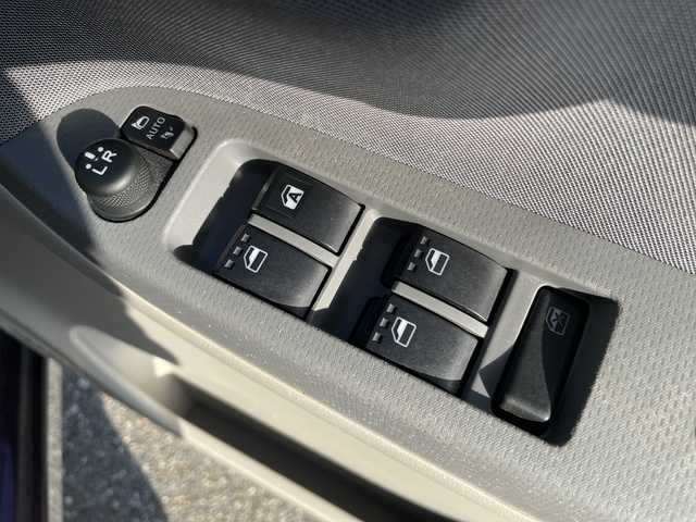 ダイハツ キャスト スタイル X SAⅡ 石川県 2016(平28)年 4.4万km プラムブラウンクリスタルマイカ 純正ナビ　フルセグＴＶ　バックカメラ　ＬＥＤヘッドライト　スマートキー　プッシュスタート　電動ミラー　ベンチシート　ＥＴＣ　社外アルミホイール