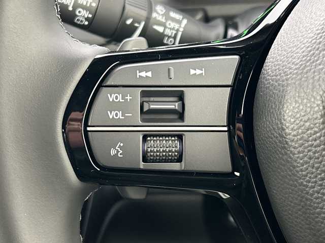 ホンダ ステップワゴン スパーダ eHEV 愛知県 2025(令7)年 0.1千km クリスタルブラックパール 登録済未使用車/11.4インチHonda CONNECTナビ(LXM-247VFLi)/・AppleCarPlay/AndroidAuto/・フルセグ/・ＨＤＭＩ入力端子/・ＵＳＢ入力端子/・Bluetooth/・CD/DVD/スペアキー１本/アダプティブクルーズコントロール/ブラインドスポットモニター/ホンダセンシング/シートヒーター/２列目オットマン/２列目キャプテンシート/全列USB Type-C チャージャー/両側パワースライドドア/パワーテールゲート/パドルシフト/取扱説明書/保証書