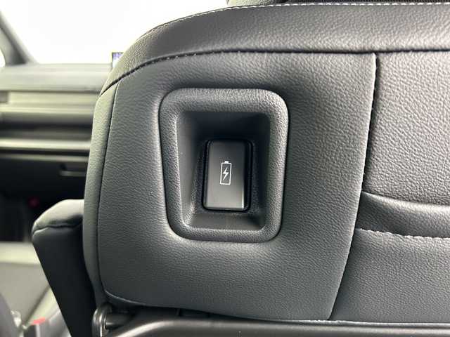 ホンダ ステップワゴン スパーダ eHEV 愛知県 2025(令7)年 0.1千km クリスタルブラックパール 登録済未使用車/11.4インチHonda CONNECTナビ(LXM-247VFLi)/・AppleCarPlay/AndroidAuto/・フルセグ/・ＨＤＭＩ入力端子/・ＵＳＢ入力端子/・Bluetooth/・CD/DVD/スペアキー１本/アダプティブクルーズコントロール/ブラインドスポットモニター/ホンダセンシング/シートヒーター/２列目オットマン/２列目キャプテンシート/全列USB Type-C チャージャー/両側パワースライドドア/パワーテールゲート/パドルシフト/取扱説明書/保証書