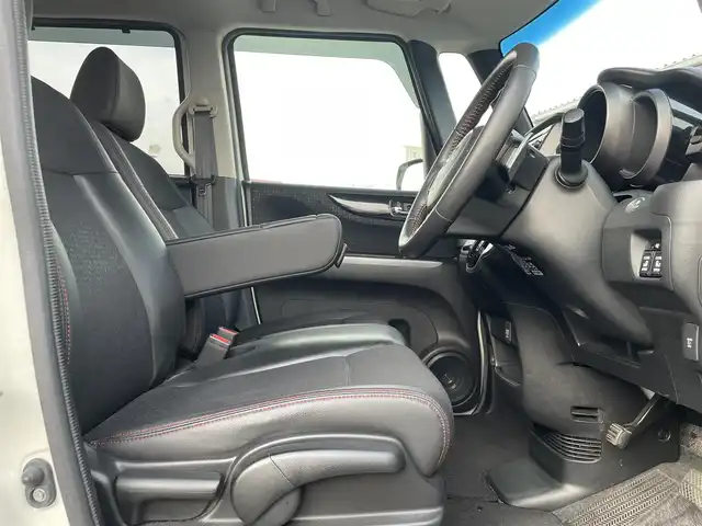 ホンダ Ｎ ＢＯＸ 2トーン カスタム G ターボLパッケージ 栃木県 2015(平27)年 6.1万km プレミアムホワイトパールⅡ ワンオーナー/社外ディスプレイオーディオ/【FM/AM/CD/ワンセグTV】/バックカメラ/ETC/両側パワースライドドア/ハーフレザーシート/ベンチシート/クルーズコントロール/横滑り防止装置/盗難防止装置/LEDヘッドライト/オートライト/プッシュスタート/スマートキー/純正フロアマット