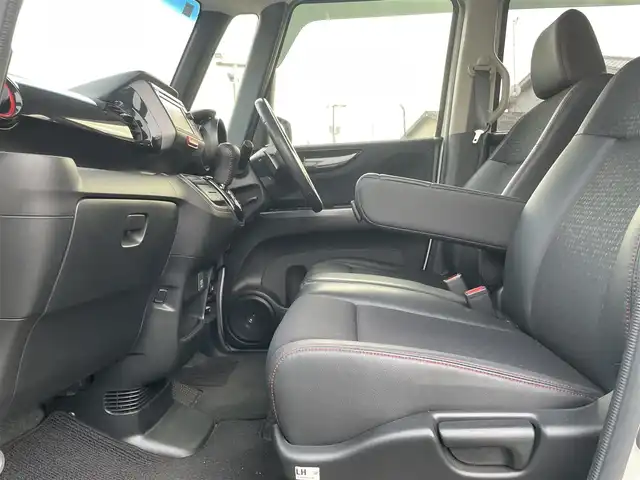 ホンダ Ｎ ＢＯＸ 2トーン カスタム G ターボLパッケージ 栃木県 2015(平27)年 6.1万km プレミアムホワイトパールⅡ ワンオーナー/社外ディスプレイオーディオ/【FM/AM/CD/ワンセグTV】/バックカメラ/ETC/両側パワースライドドア/ハーフレザーシート/ベンチシート/クルーズコントロール/横滑り防止装置/盗難防止装置/LEDヘッドライト/オートライト/プッシュスタート/スマートキー/純正フロアマット